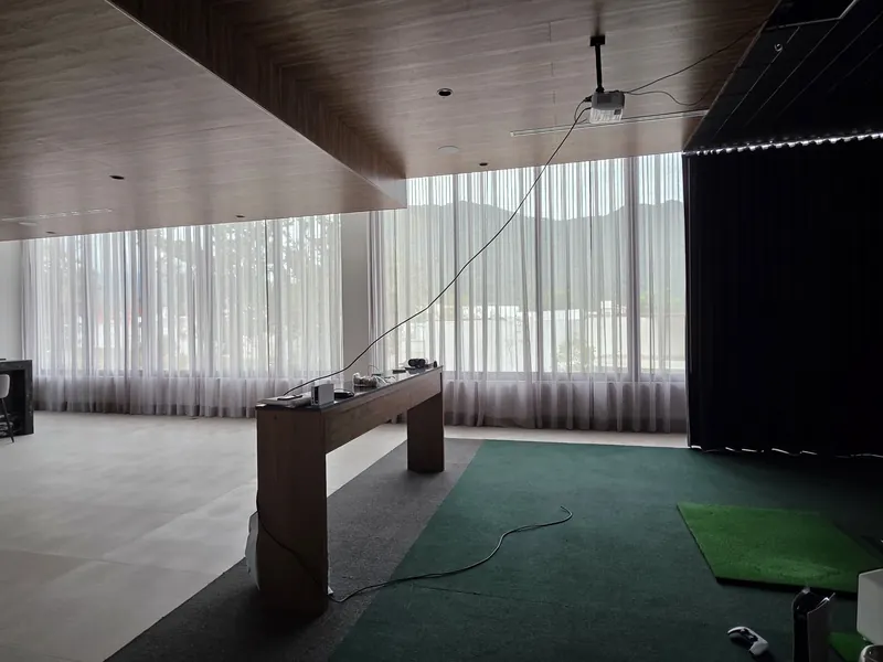 Cortinas de tergal y blackout en una sala de juegos en Puebla